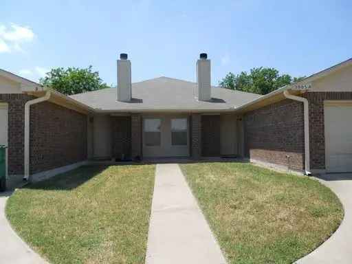 Rent Cute Duplex with Fireplace and Kitchen Dining Combo