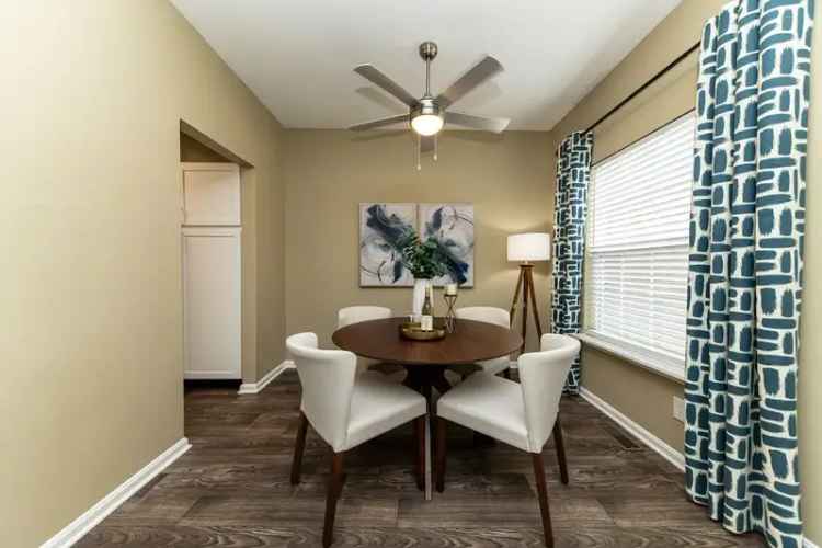 Apartment Rent Cooper Creek Louisville Spacious Modern Interiors