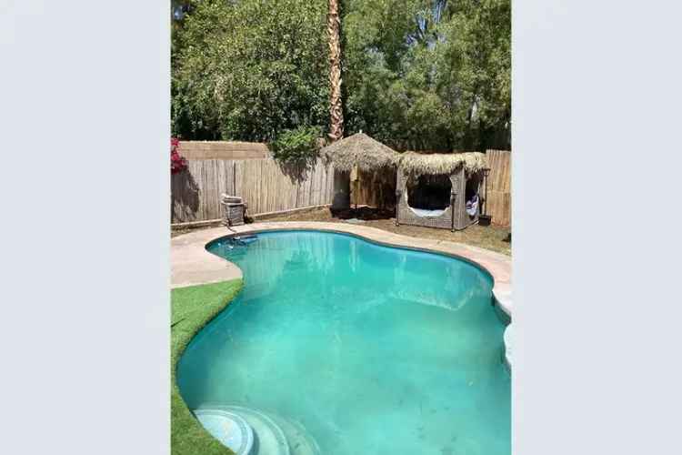 Buy House in Palm Desert Spacious 3 Bedroom 3 Bath with Pool