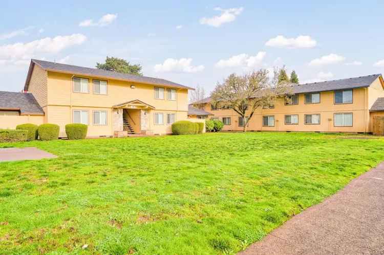 Rent Apartments in Charming Community near Downtown Hillsboro