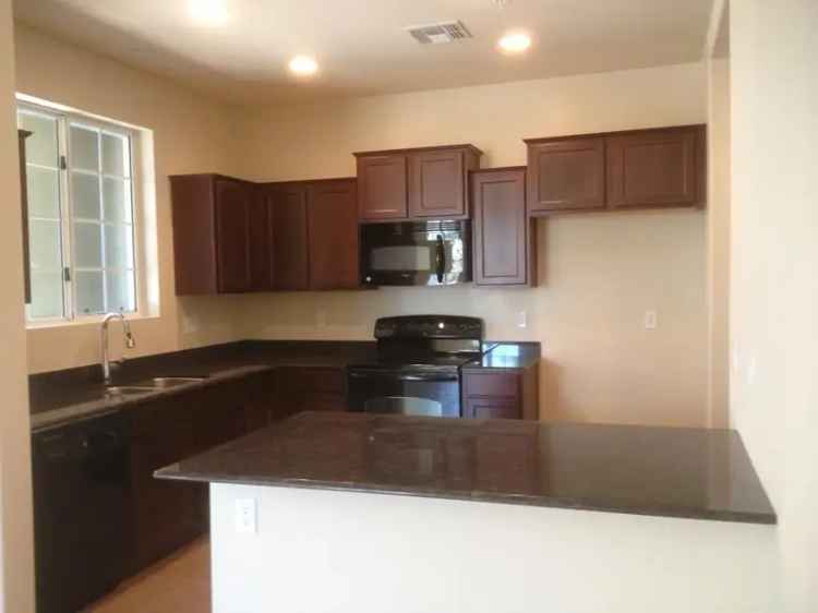 Rent Beautiful Condo in Power Ranch with Community Amenities