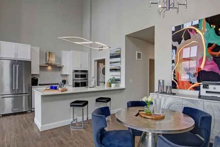 Rent Luxury Apartments in Uptown Minneapolis with Outstanding Amenities