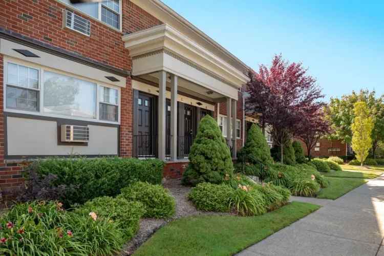 Rent Spacious Garden Apartments in Saddle Brook with Exceptional Features