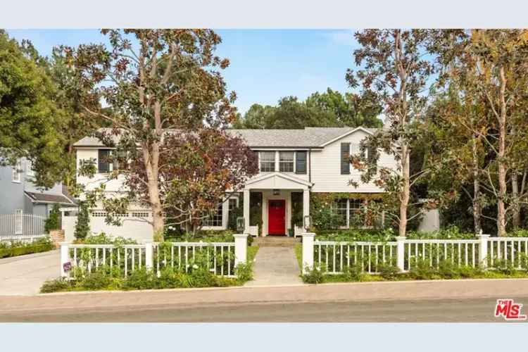 Buy House in Studio City with 6 Bedrooms and Outdoor Entertaining Space