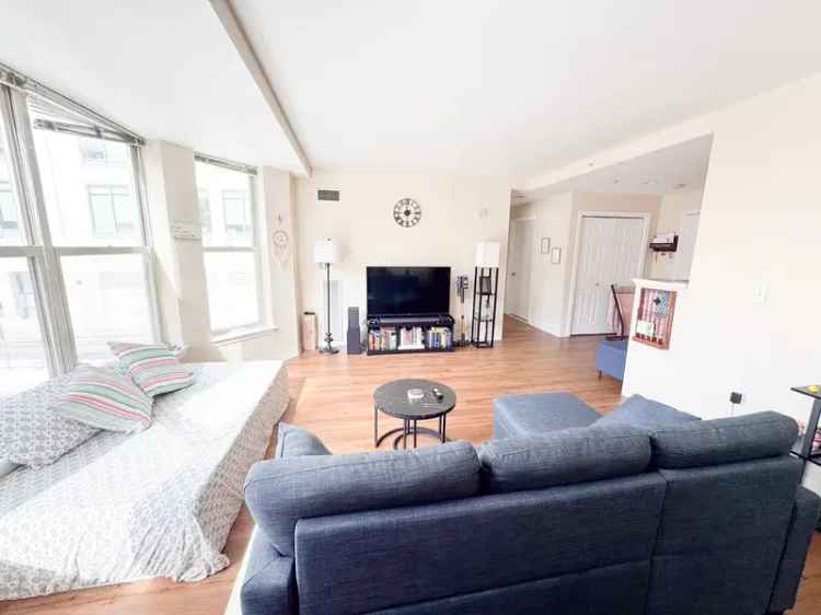 Rent 1 Bedroom Apartment in Boston with Modern Features and Convenience