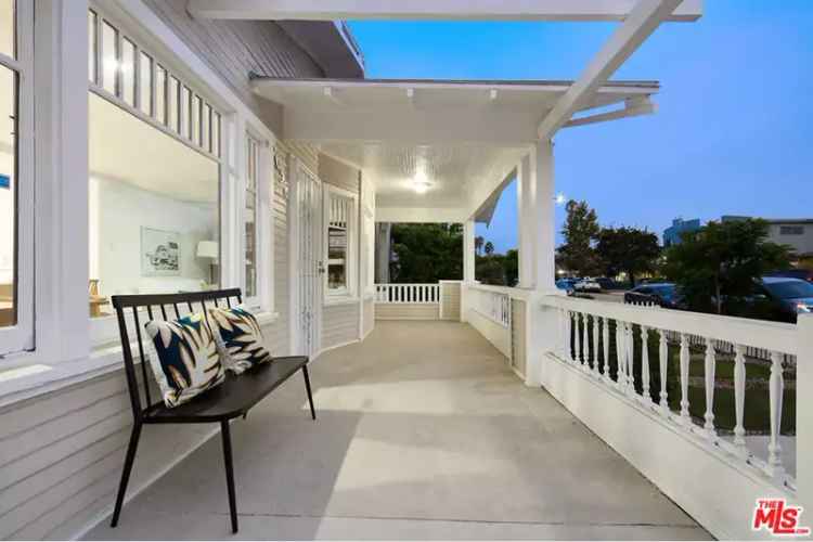 House For Sale in 3656, Jasmine Avenue, Los Angeles, California