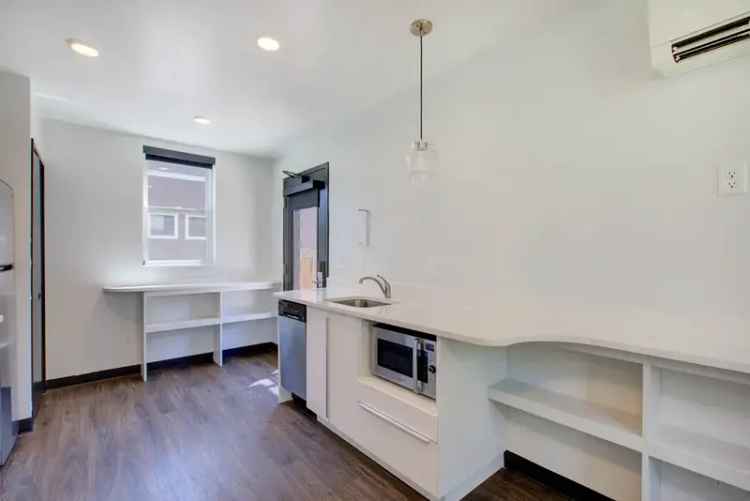 Rent Luxury Studios in Five Points with Courtyard Amenities