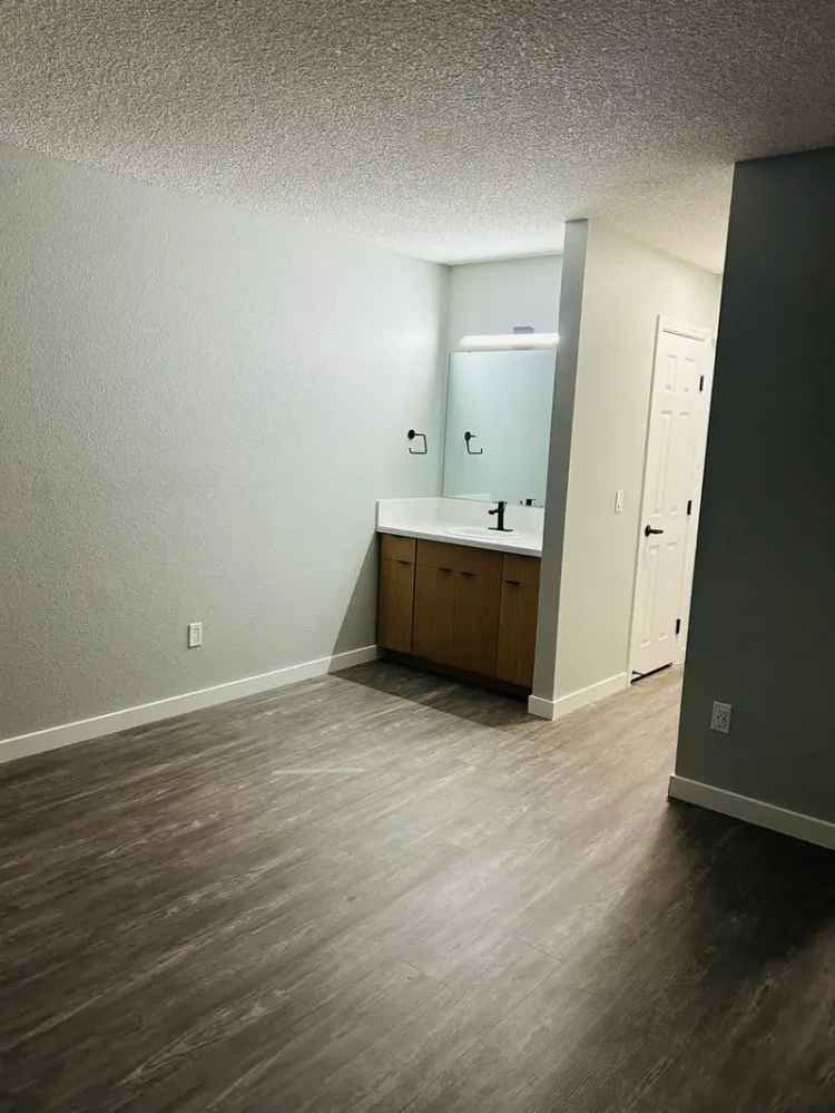 Rent Apartments in Bellflower with Convenient On-Site Parking