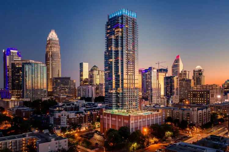 Rent Luxury Apartment at The Vue in Uptown Charlotte with Stunning Views