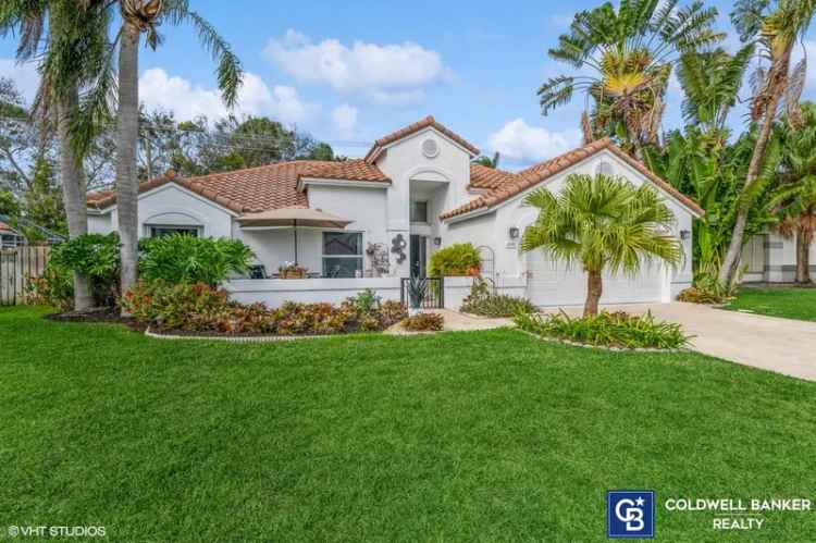 House For Sale in 15, Dogwood Circle, Boynton Beach, Florida