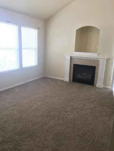 Rent Townhouse in Nampa with 2 Bedrooms and 2 Bathrooms