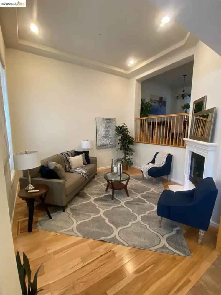 Rent Spacious Townhouse Near Dublin BART and Top-Rated Schools