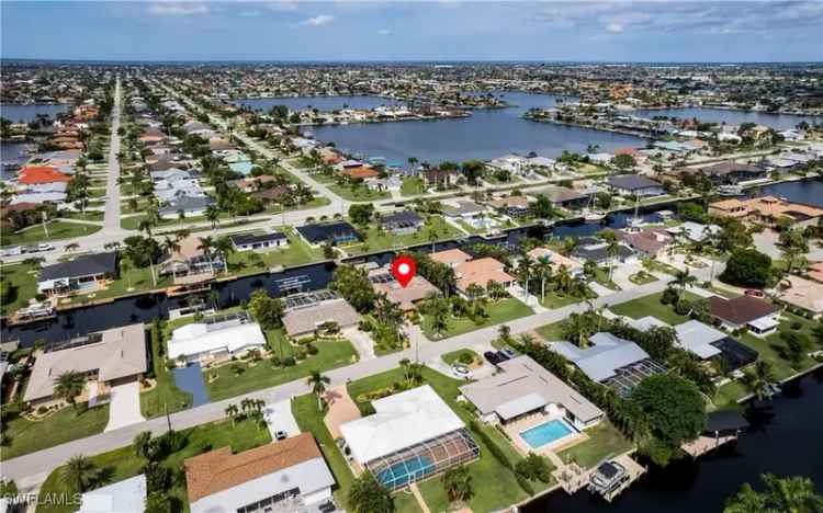 House For Sale in 5134, Southwest 3rd Avenue, Cape Coral, Florida