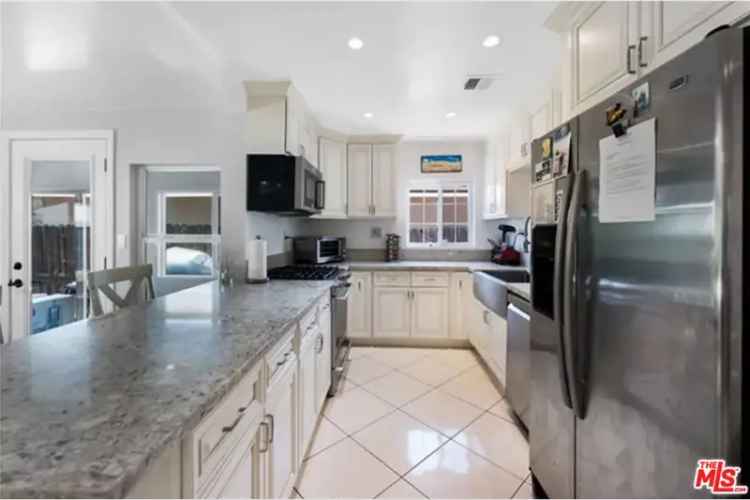 Remodeled home for rent in Encino with 3 bedrooms and eco-friendly features