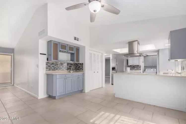 Buy Townhome in Bellair with Fireplace and Great Amenities