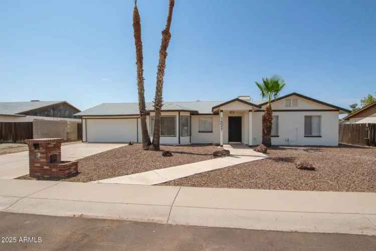 House For Sale in 1527, West Rosemonte Drive, Phoenix, Arizona