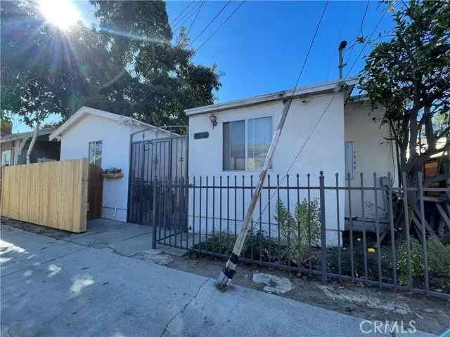 House For Sale in Long Beach, California