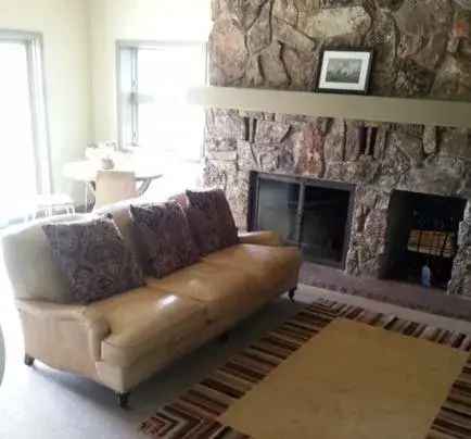 Rent Apartment Unit in Edwards with Stunning Views and Great Amenities