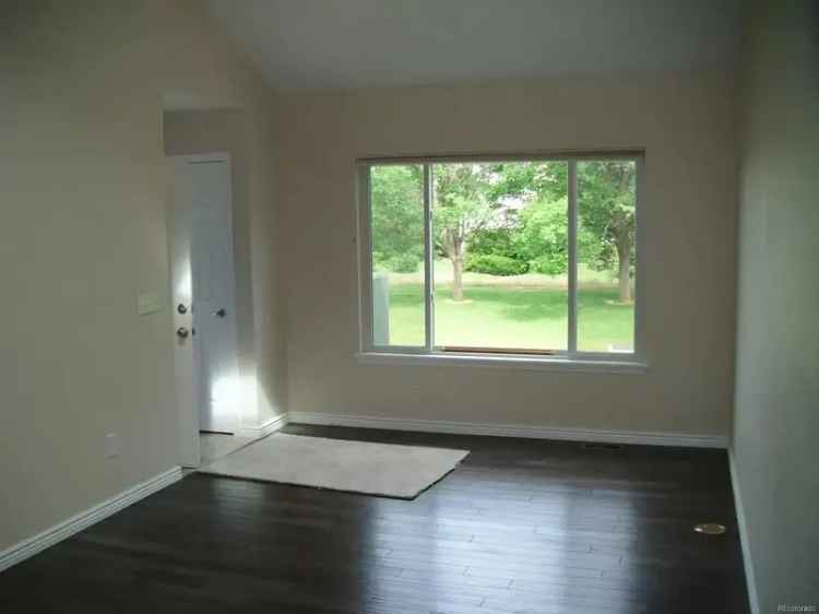 Rent Townhouse in Quiet Neighborhood with Spacious Loft and Patio