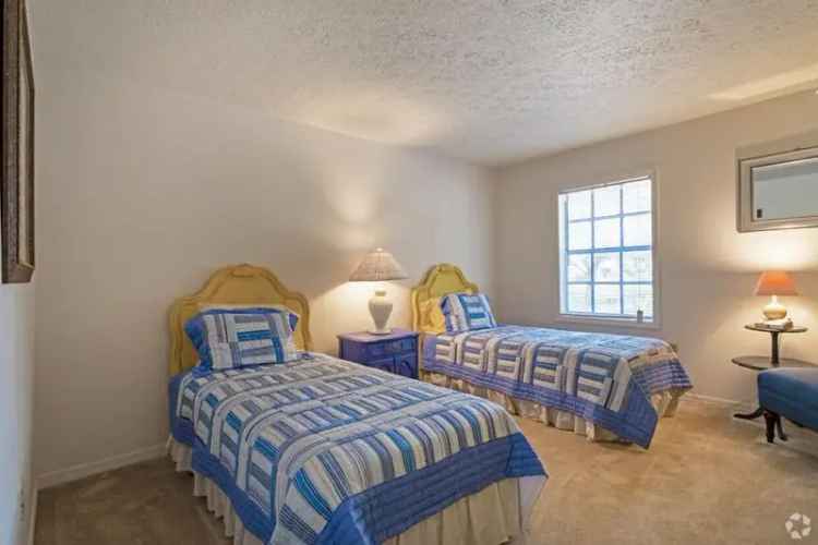 Luxury Lakefront Apartments for Rent in New Port Richey