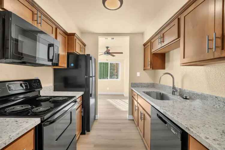 Rent Apartments at The Highland with Resort-Quality Amenities