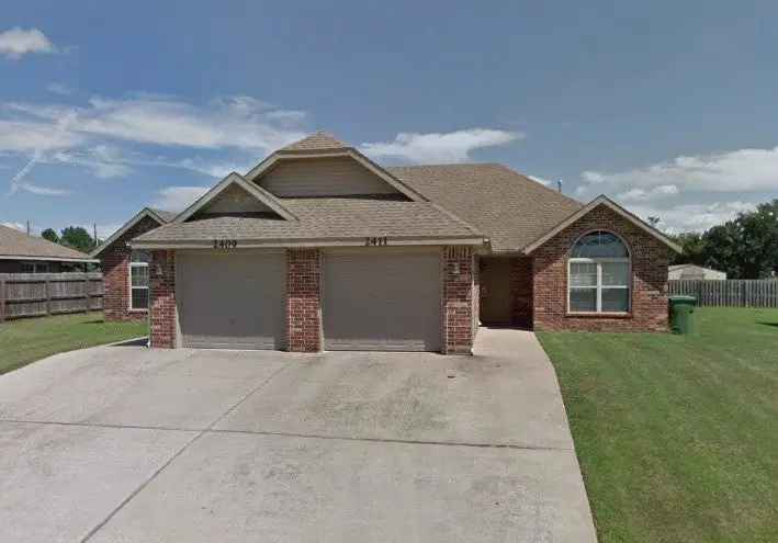 House For Sale in Rogers, Arkansas