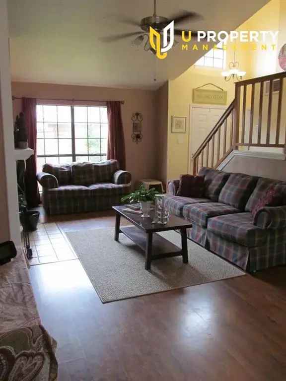 Rent Charming Garden Home in Quiet Neighborhood with Open Floor Plan