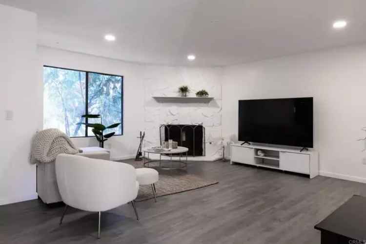 Buy Townhome in San Diego with 2 Bedrooms and Private Patio