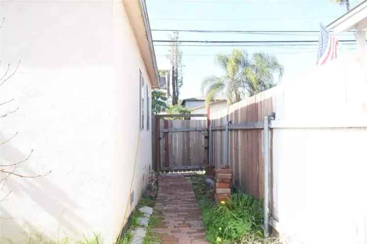 Buy Triplex in San Pedro with Separate Houses and Rental Income Potential