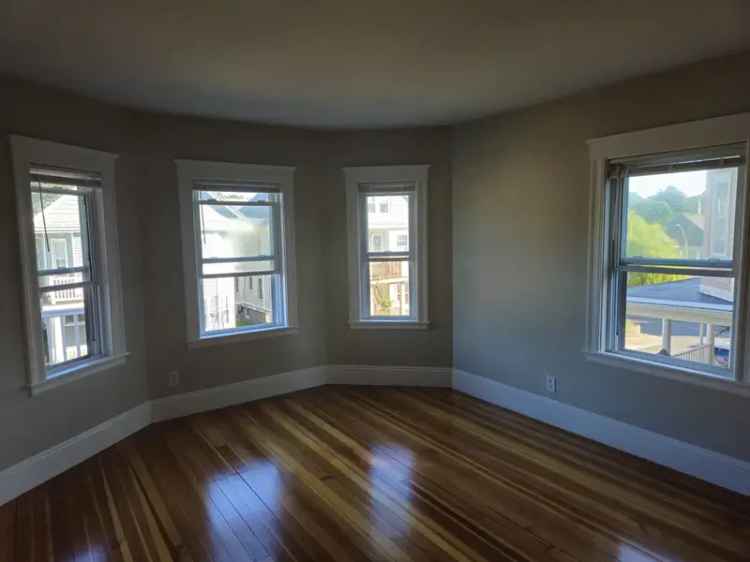 Rent Apartment Unit in Roslindale Village with Stunning Features