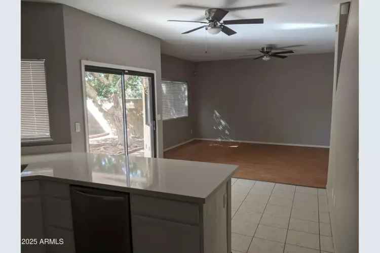 Move in Ready Home in Phoenix with Beautiful Features Near Washington Elementary