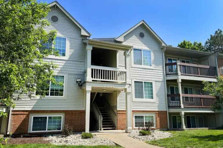 Rent Spacious Cincinnati Apartments near I-275 with Great Amenities