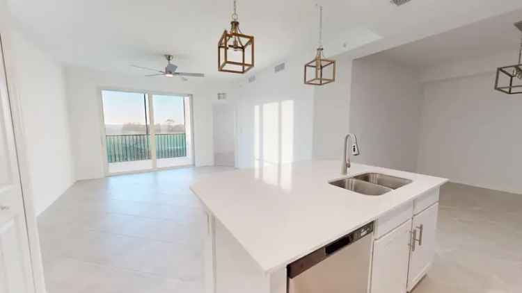 Rent Stylish Condo in Wellen Park with Golf Course Views