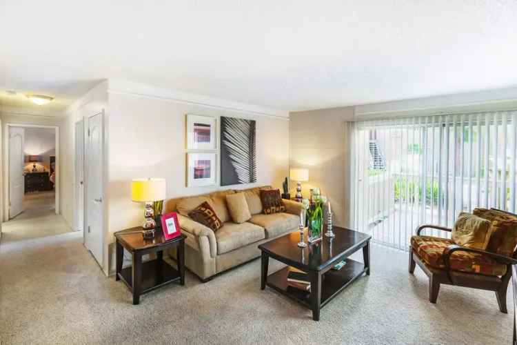 Rent Apartments in Santa Ana with Resort Style Amenities