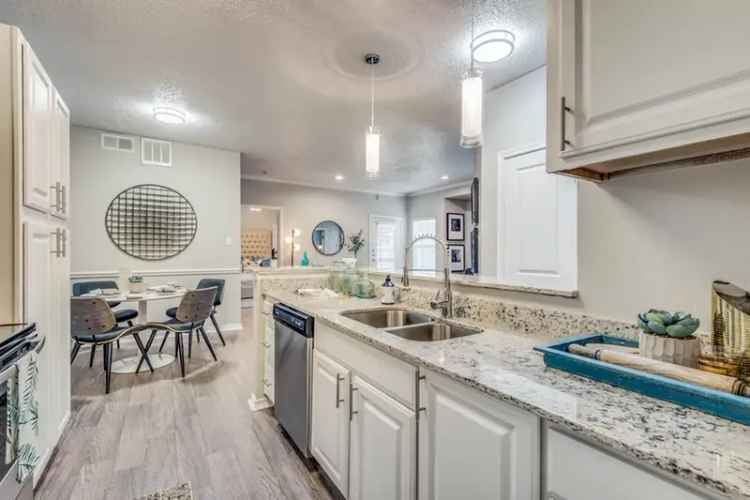 Rent Apartments in Las Colinas with Spacious Floor Plans and Upgrades