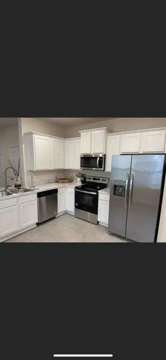 Rent Townhouse in Jacksonville Fully Furnished with Modern Amenities