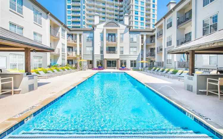 Luxury Apartments for Rent in Uptown Dallas with Stunning Amenities