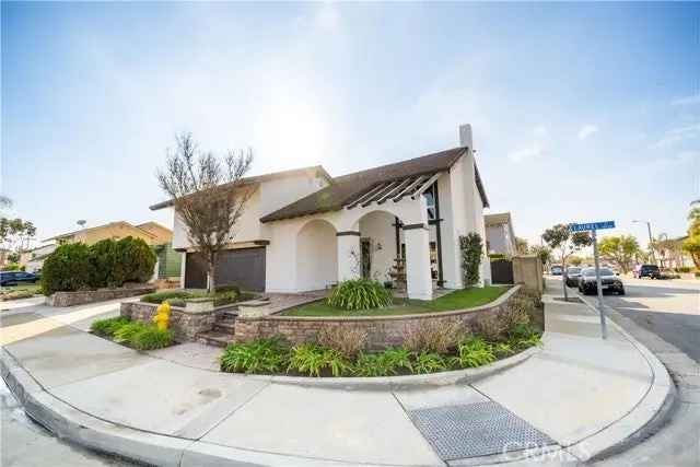 House For Sale in 10431, Laurel Street, Cypress, California