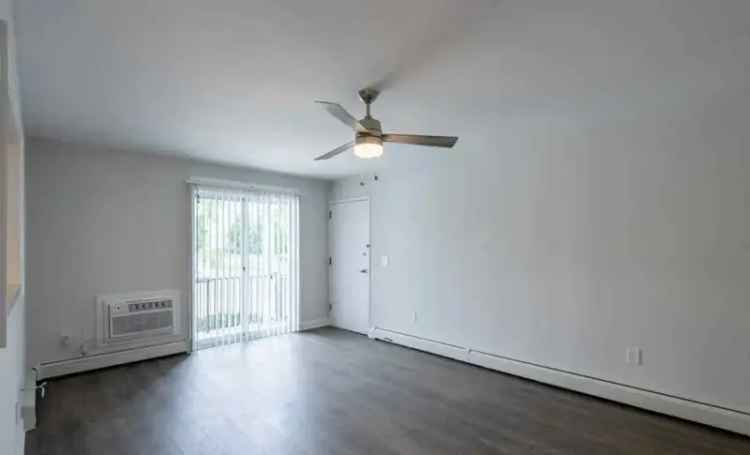 Rent Spacious Apartments in Queens Gardens with Great Amenities