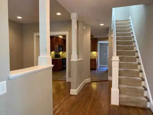 Rent Capital Hill Row Home with 2 Bedrooms Near Whole Foods and Union Station