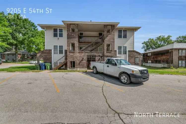 Rent Apartment Unit in Raytown with 1 Month Free and No Deposit