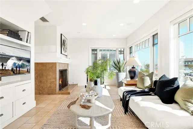 House For Sale in 203,203 1/2, 8th Street, Newport Beach, California