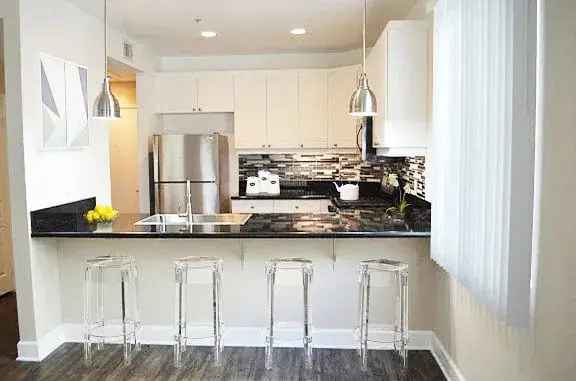 Rent Apartments in Burbank with Award Winning Amenities and Near Parks