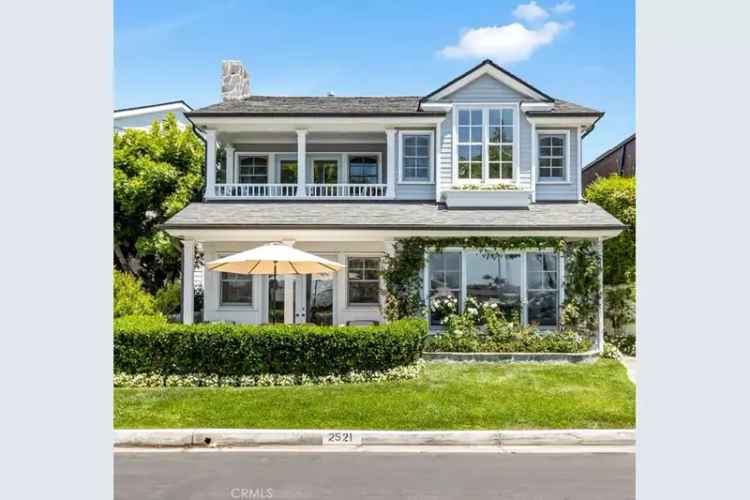 Buy beautiful traditional home in Newport Beach with five bedrooms and stunning bay views