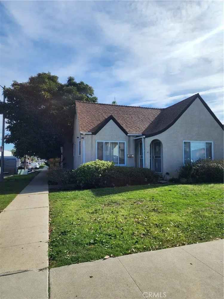 House For Sale in 7400, South Hobart Boulevard, Los Angeles, California