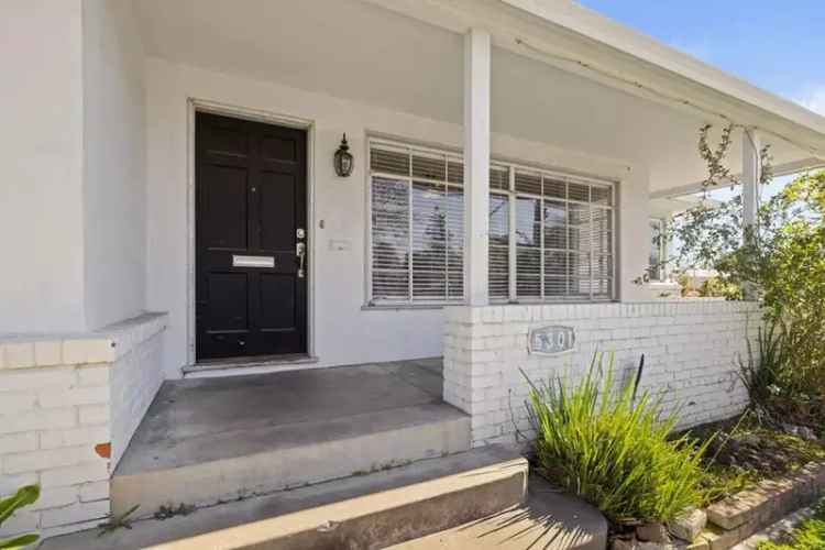 House For Sale in 5301, H Street, Sacramento, California