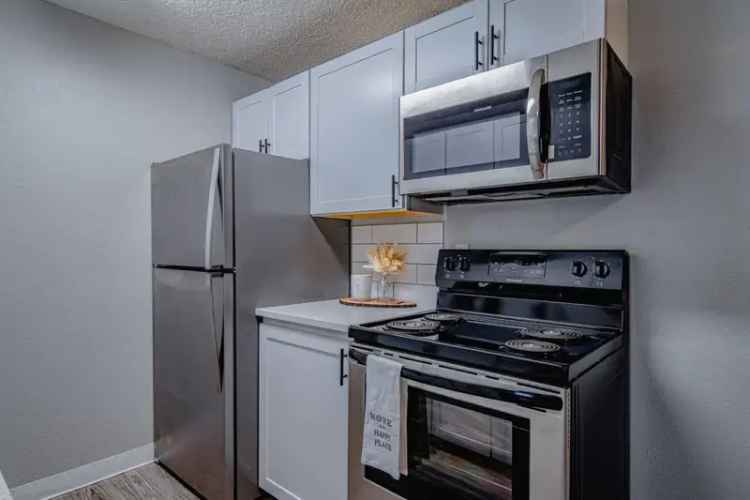 Rent Apartments Jefferson West with Exceptional Style and Quality