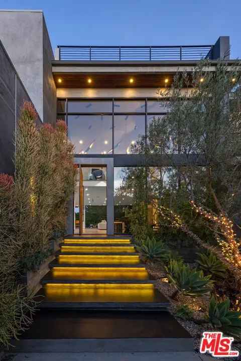 House For Sale in 1632, Stradella Road, Los Angeles, California