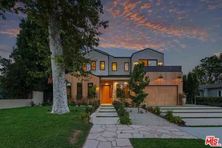 House For Sale in 11937, Addison Street, Los Angeles, California