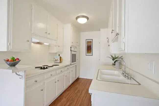 Rent Apartments in Encino with Spacious Living and Great Amenities